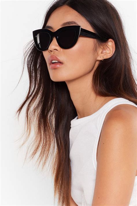 oversized cat eye sunglasses.